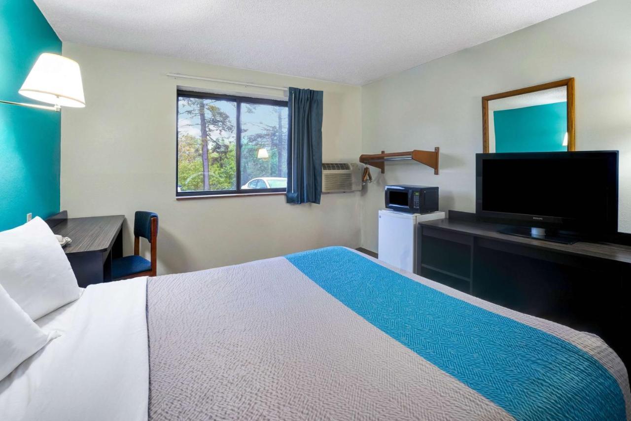 Motel 6-Montoursville, Pa - Williamsport Bagian luar foto