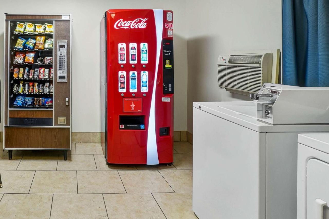 Motel 6-Montoursville, Pa - Williamsport Bagian luar foto