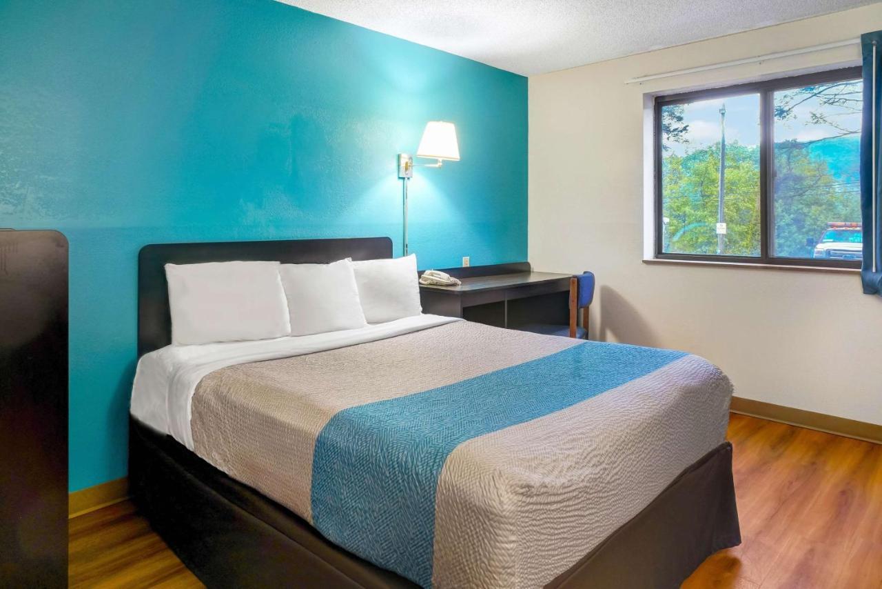 Motel 6-Montoursville, Pa - Williamsport Bagian luar foto