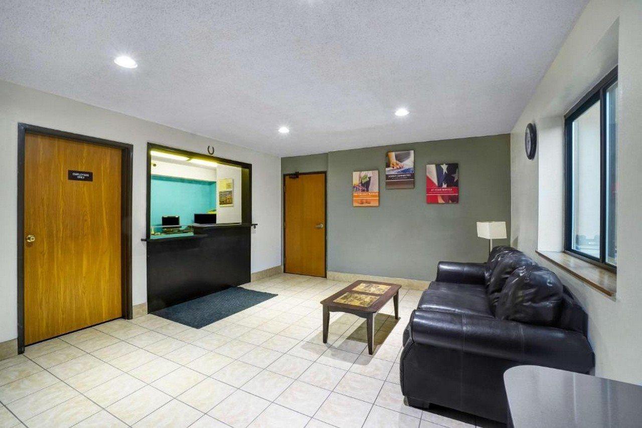 Motel 6-Montoursville, Pa - Williamsport Bagian luar foto